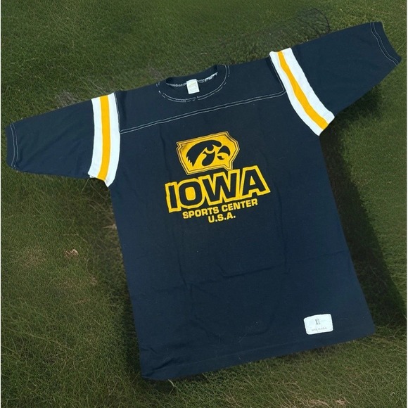 Vintage Iowa Hawkeyes T-Shirt Crew Made In‎ USA XL 1980s Sportswear Striped - Picture 1 of 7